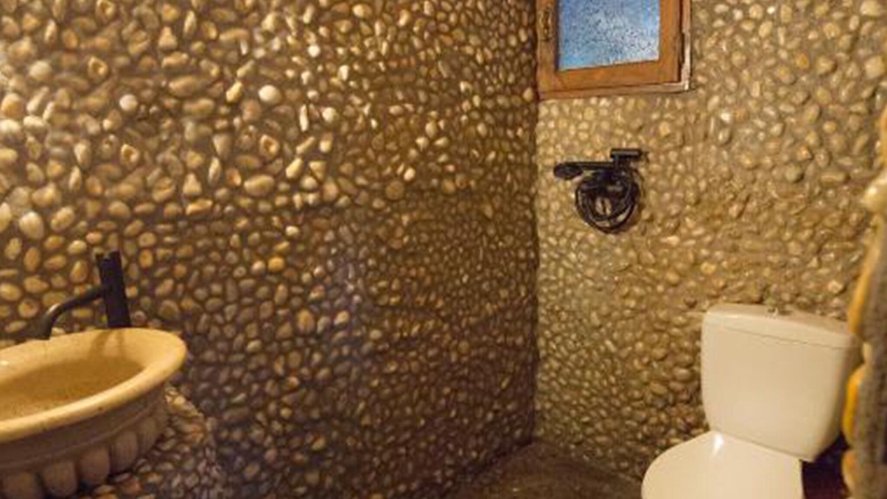 Photo of Bathroom in Agios Kirykos