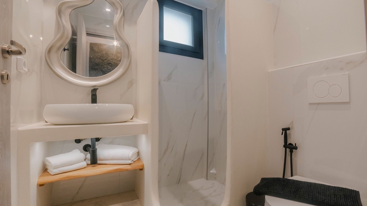 Photo of Bathroom in Naxos
