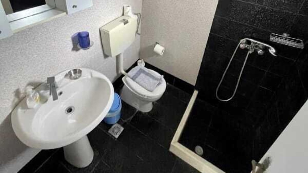 Photo of Bathroom in Glastros