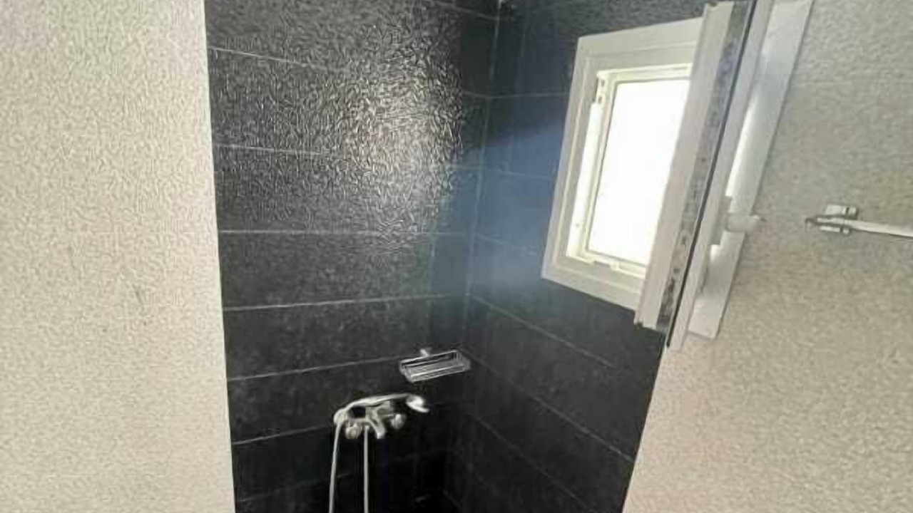 Photo of Bathroom in Glastros