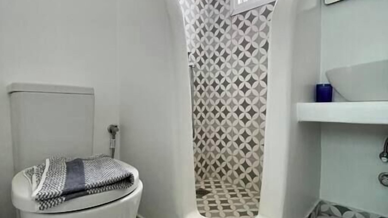 Photo of Bathroom in Glastros