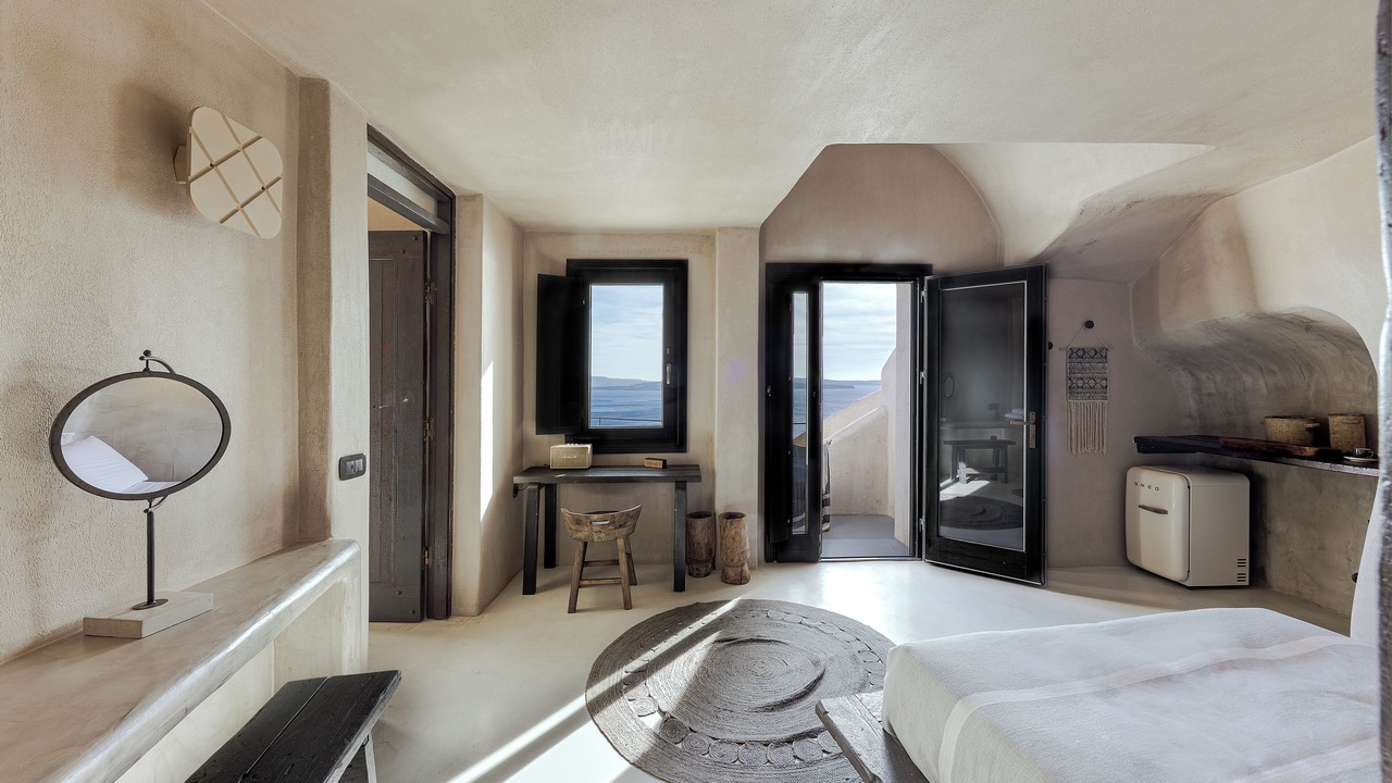 Photo of Bedroom in Oia