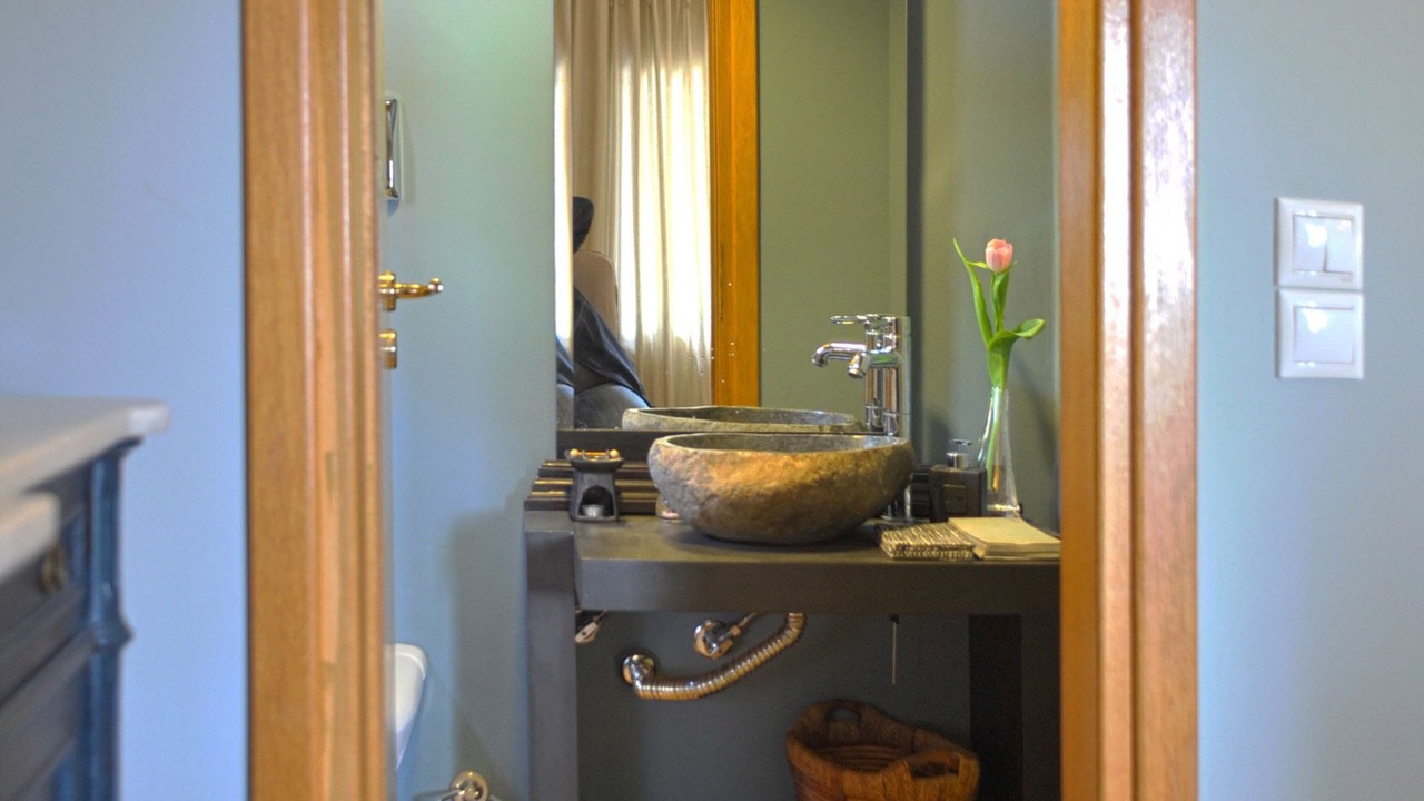 Photo of Bathroom in Saronikos