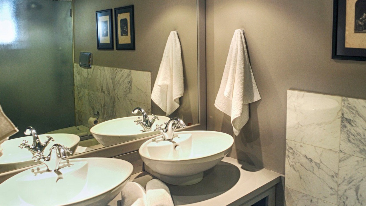 Photo of Bathroom in Saronikos