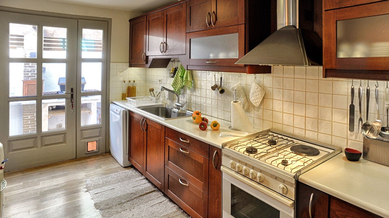 Photo of Kitchen in Saronikos
