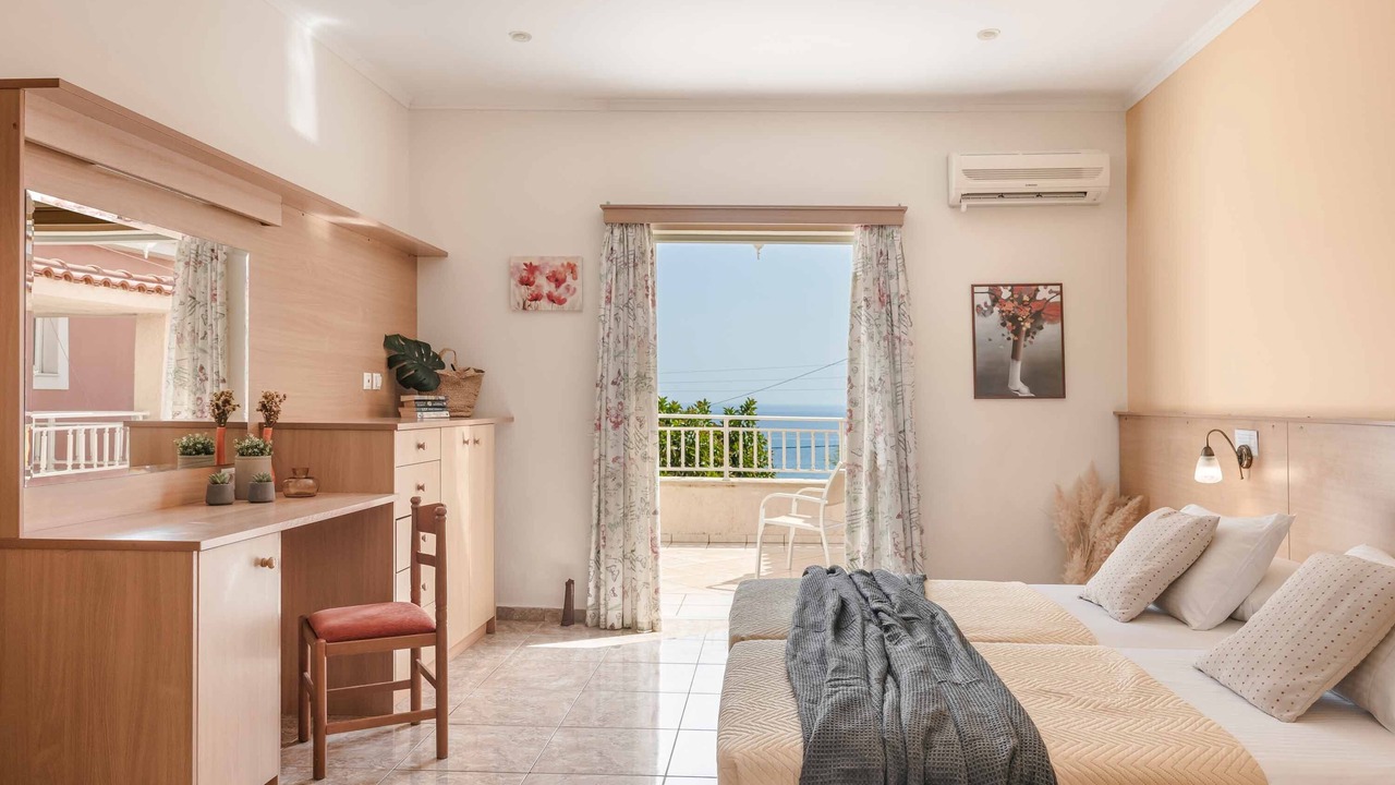 Photo of Bedroom in Skala
