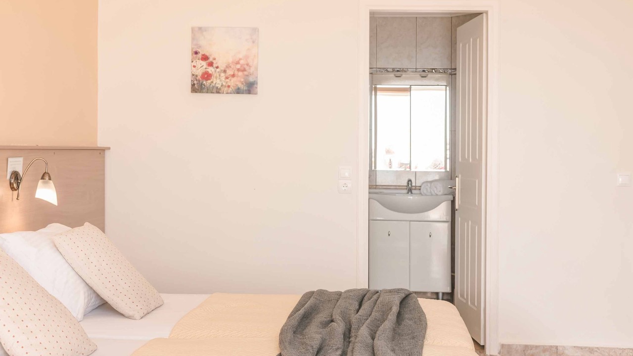Photo of Bedroom in Skala