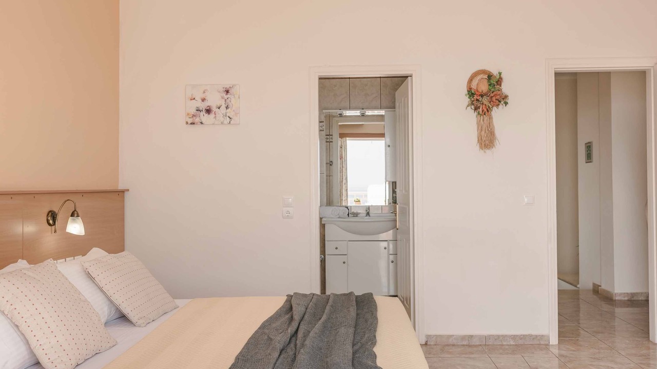 Photo of Bedroom in Skala