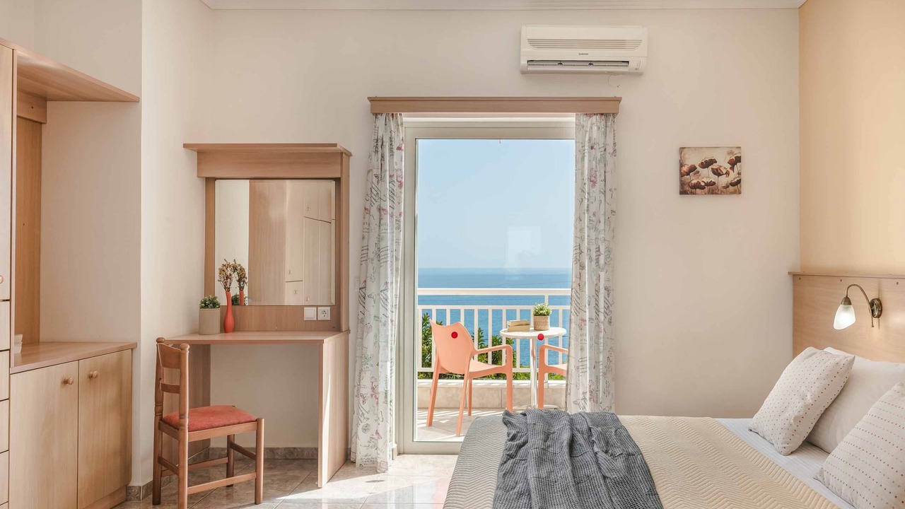Photo of Bedroom in Skala