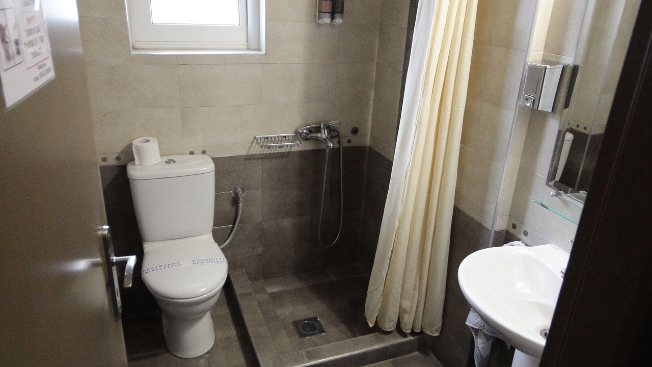 Photo of Bathroom in Lefkandi