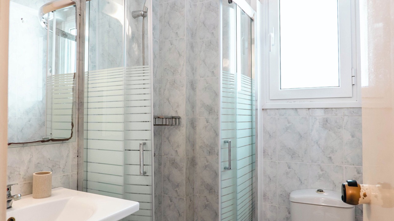 Photo of Bathroom in Parelia