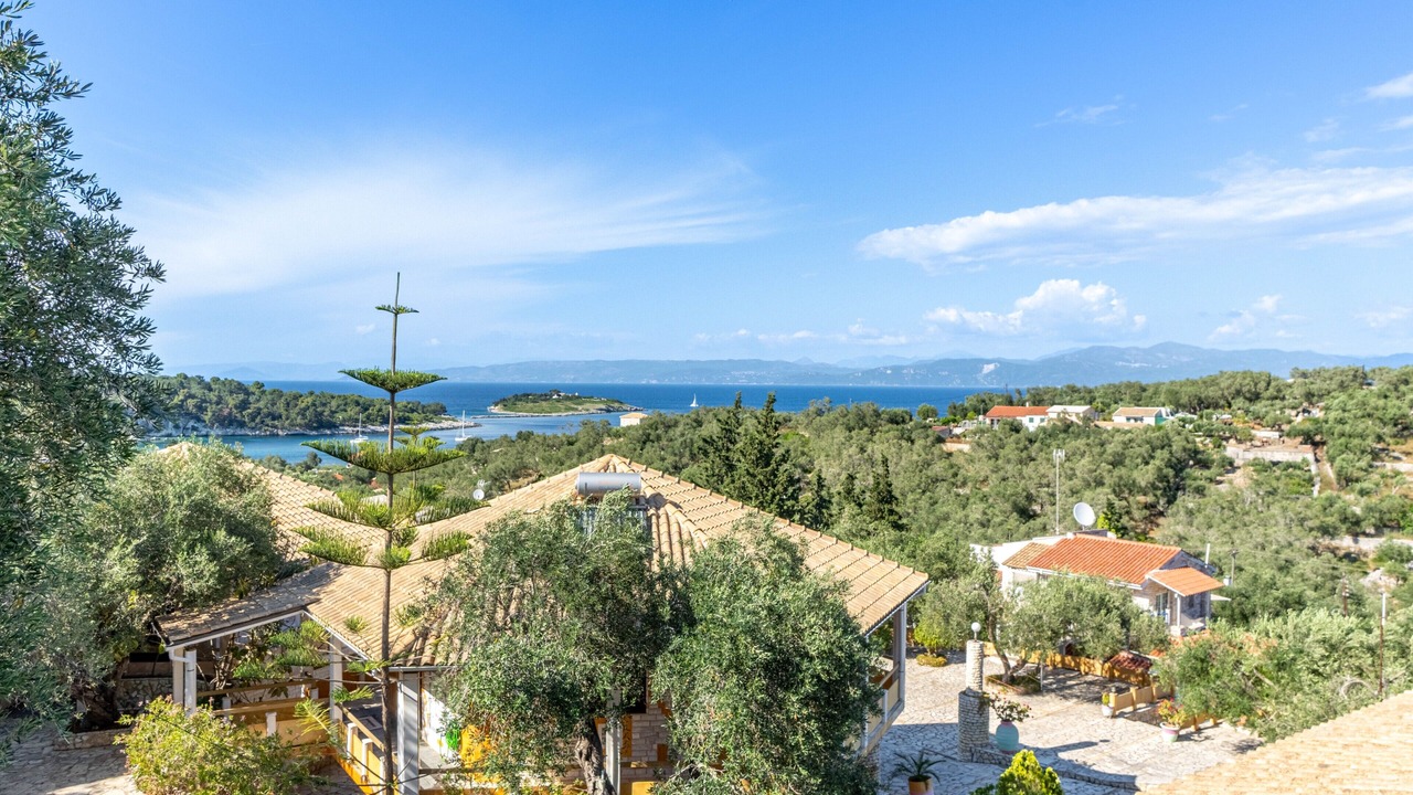 Photo of Others in Gaios