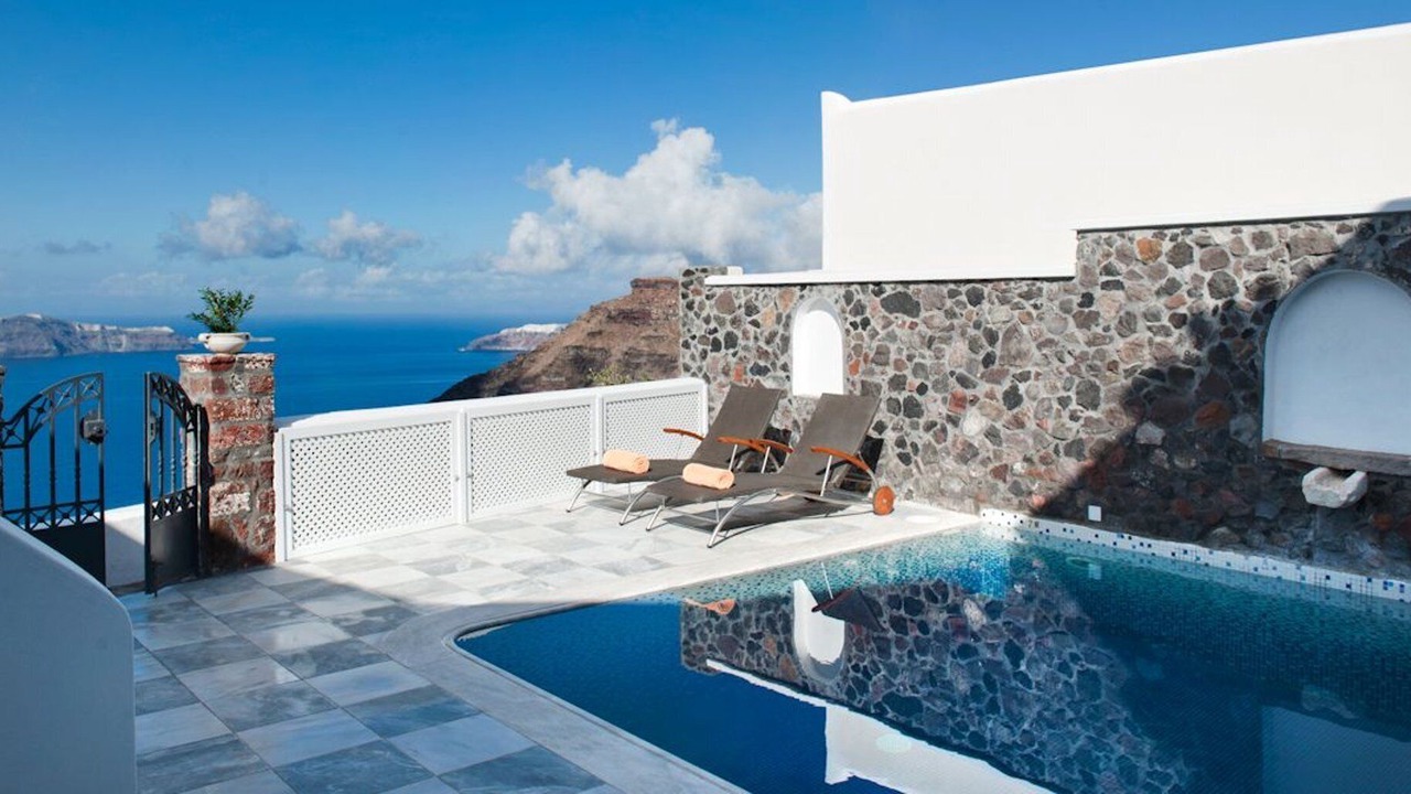 Photo of Others in Fira