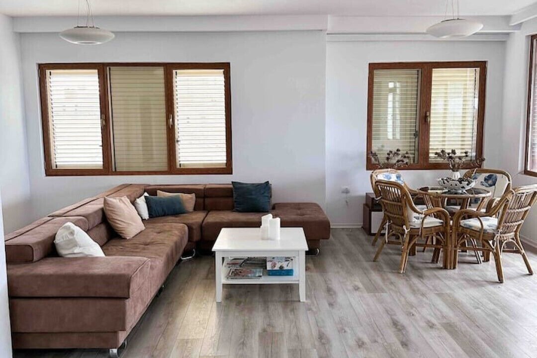 Photo of Livingroom in Golem