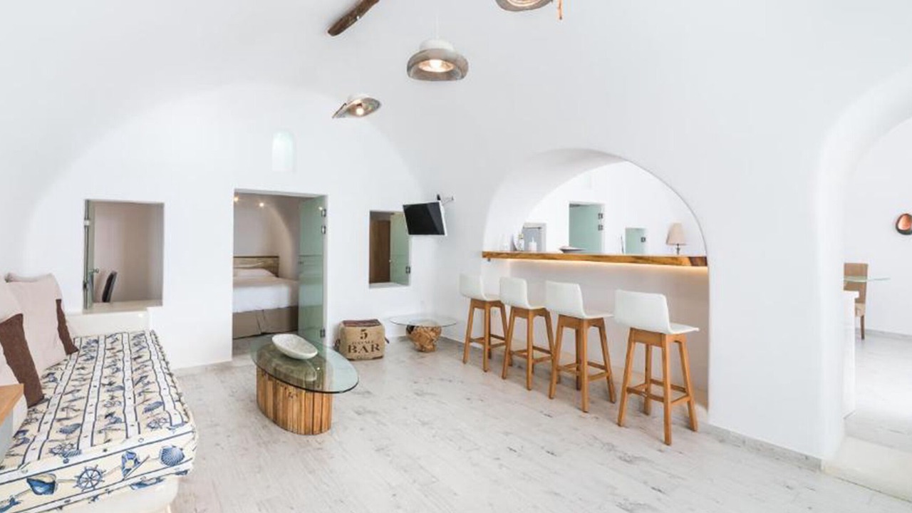 Photo of Bedroom in Oia