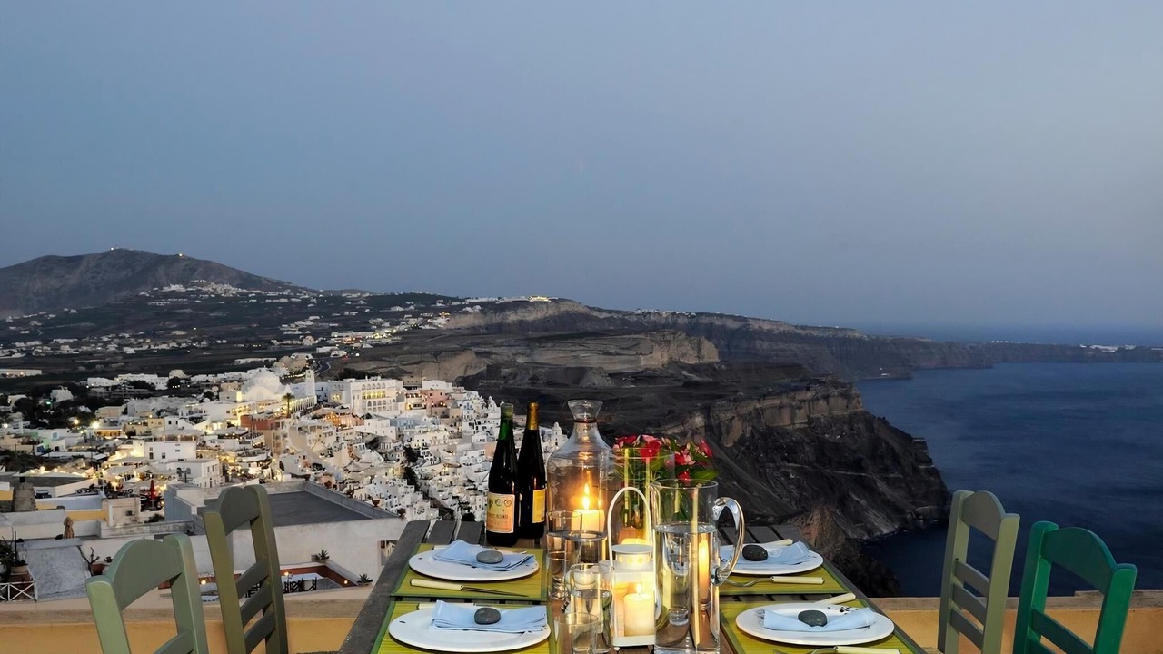 Photo of Others in Fira