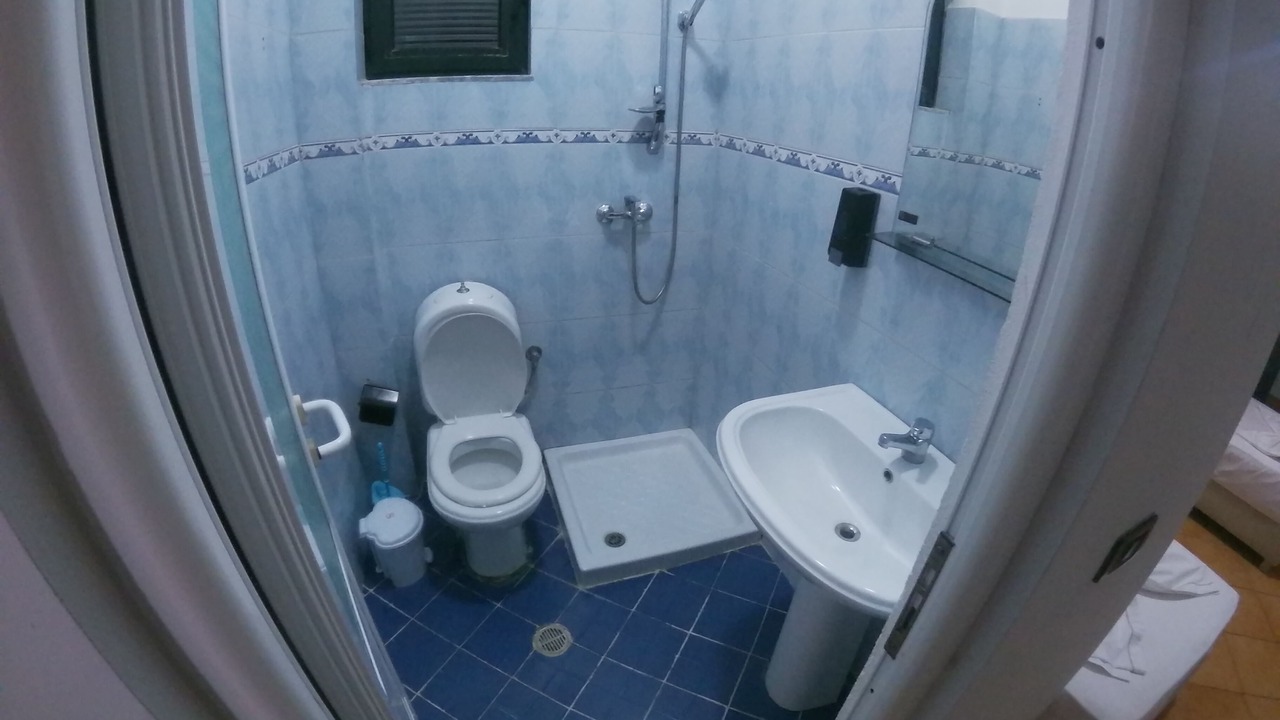 Photo of Bathroom in Qender