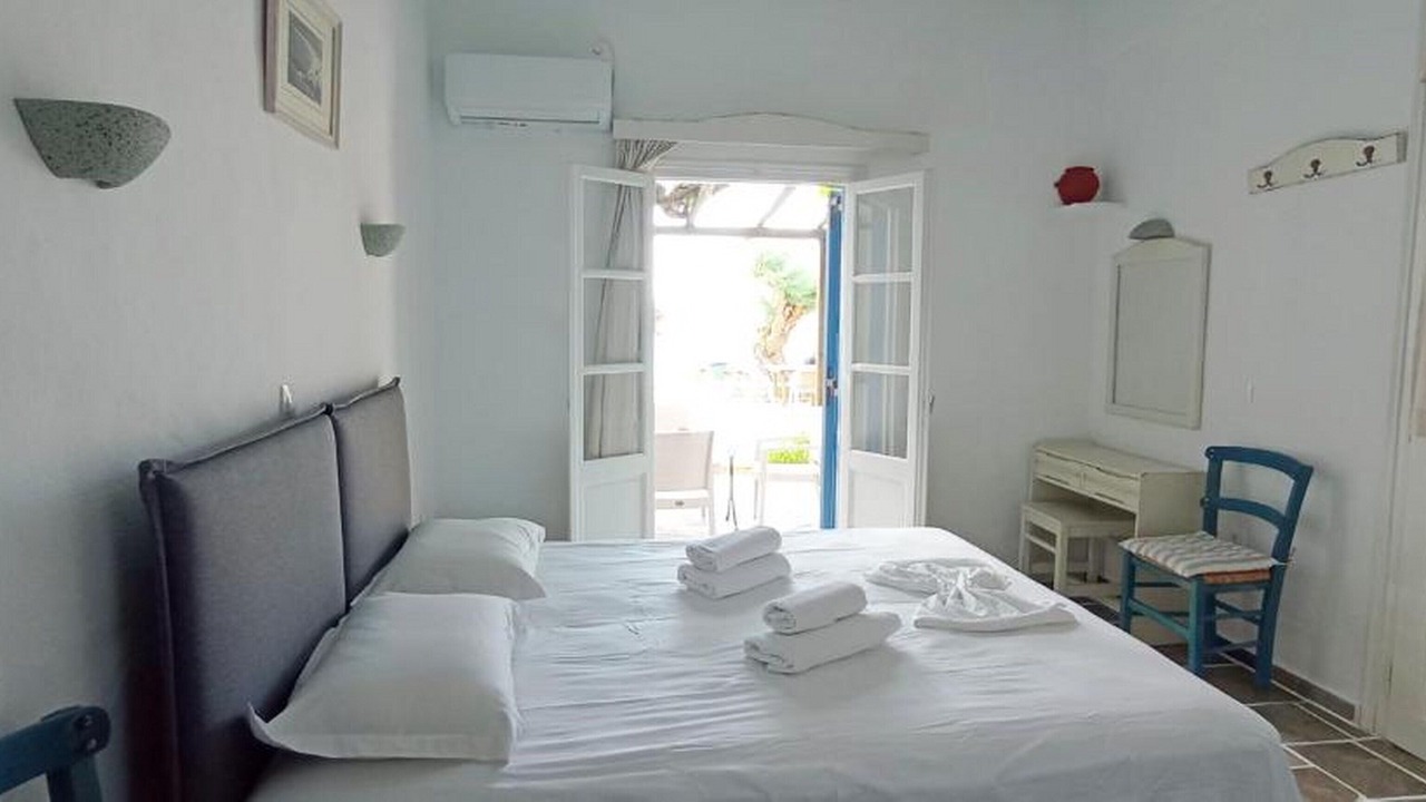 Photo of Bedroom in Platis Gialos