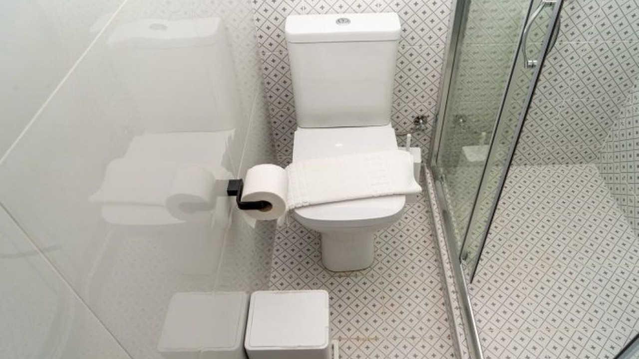 Photo of Bathroom in Volos City Centre