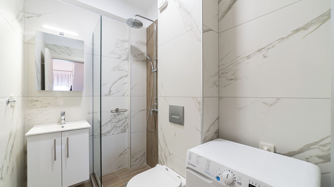 Photo of Bathroom in Ofrinion