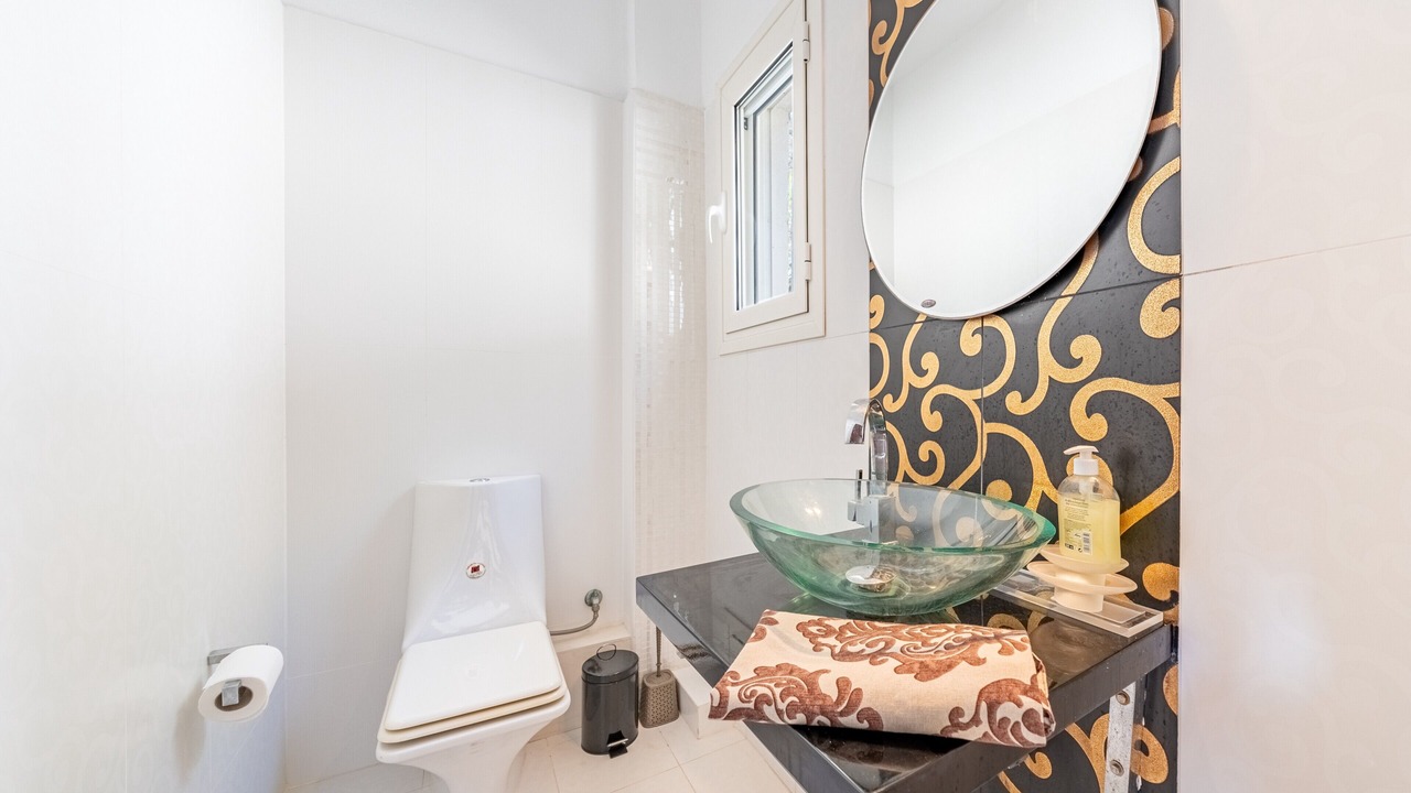 Photo of Bathroom in Katavolos