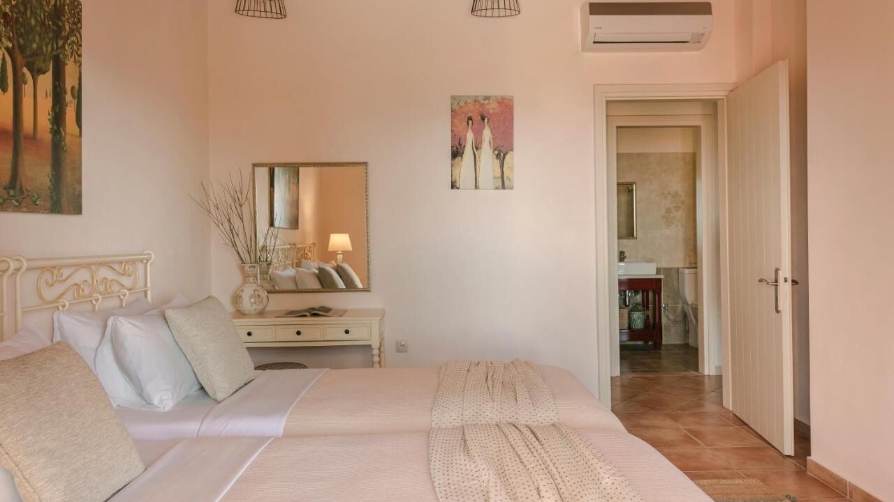 Photo of Bedroom in Chalikeri