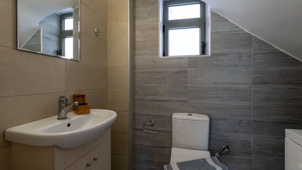 Photo of Bathroom in Lefktron