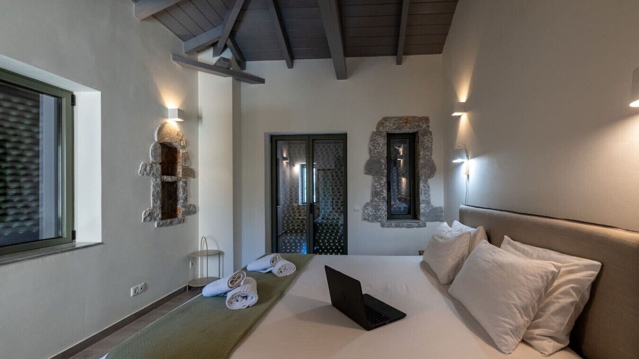Photo of Bedroom in Lefktron