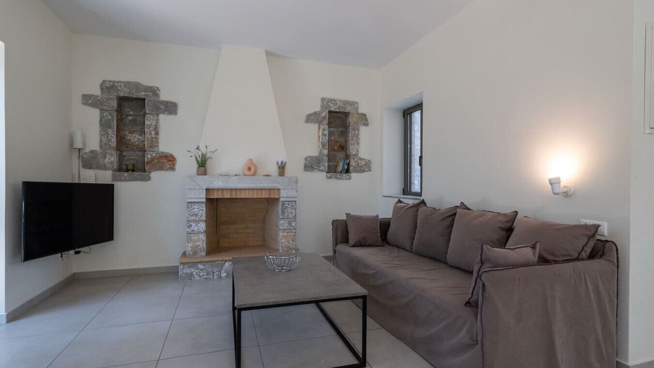 Photo of Livingroom in Lefktron