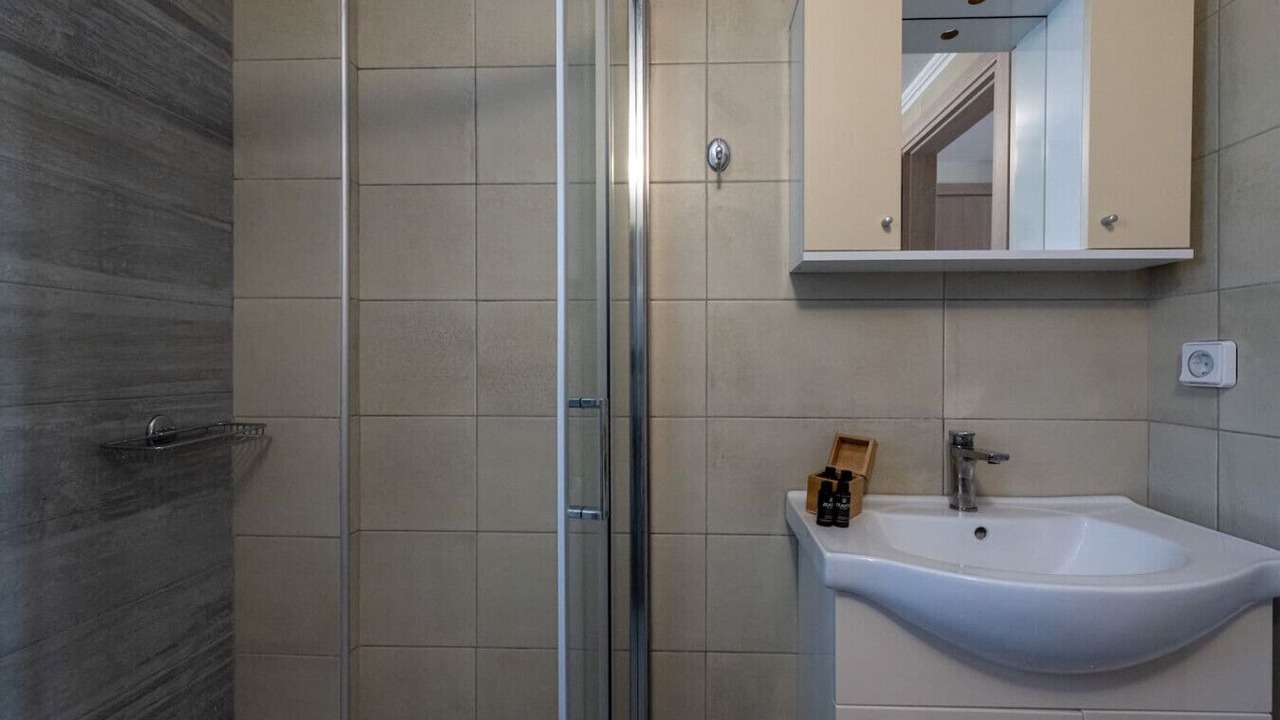 Photo of Bathroom in Lefktron