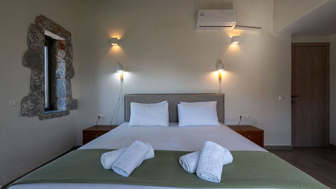 Photo of Bedroom in Lefktron