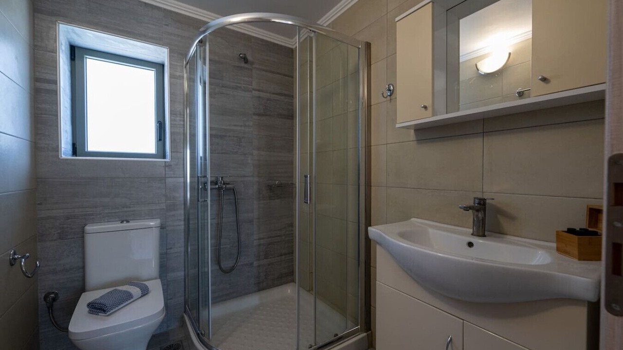 Photo of Bathroom in Lefktron