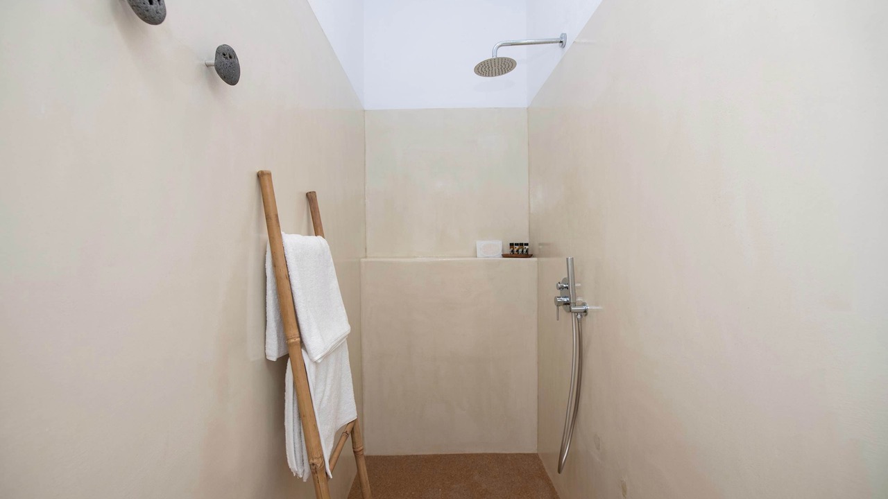Photo of Bathroom in Ano Mera