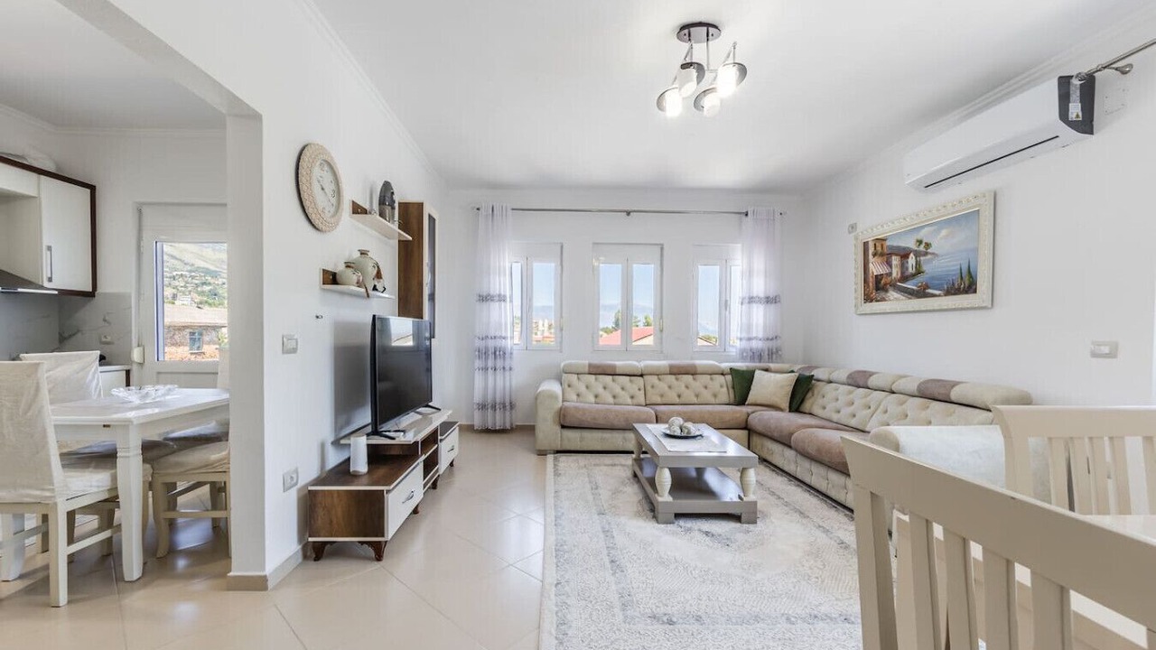 Photo of Livingroom in Lazarat