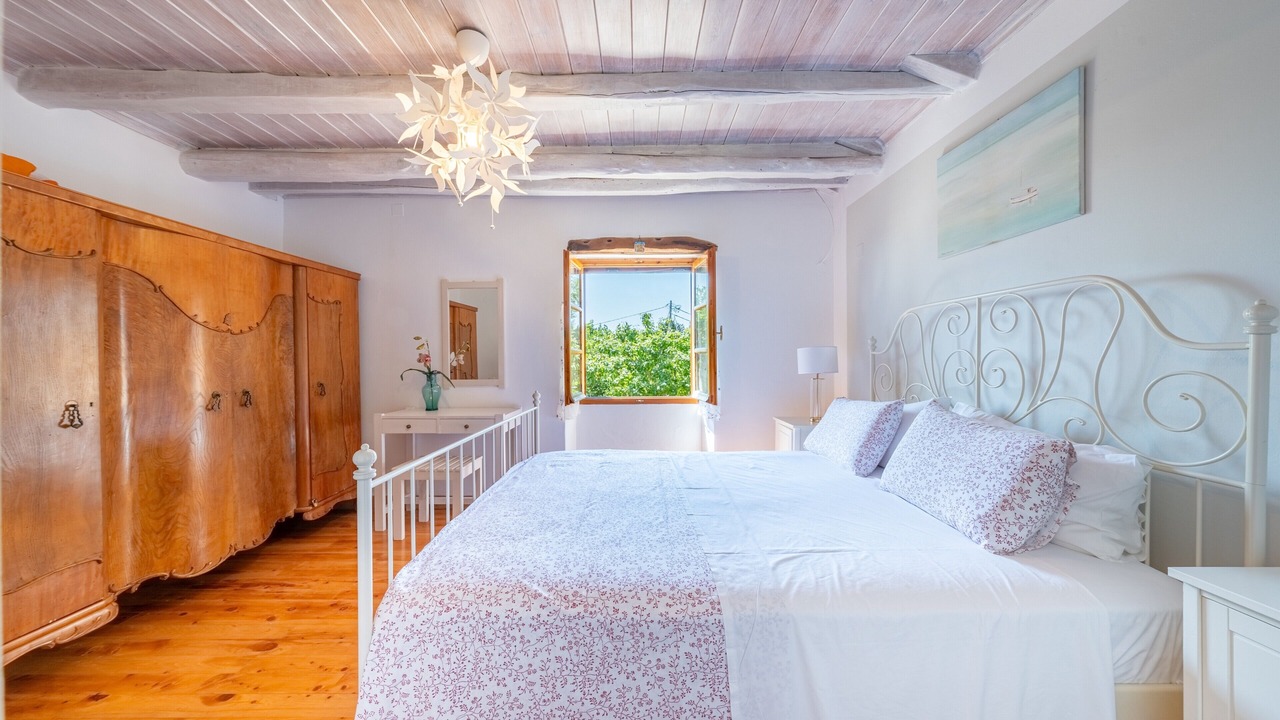 Photo of Bedroom in Antipaxos