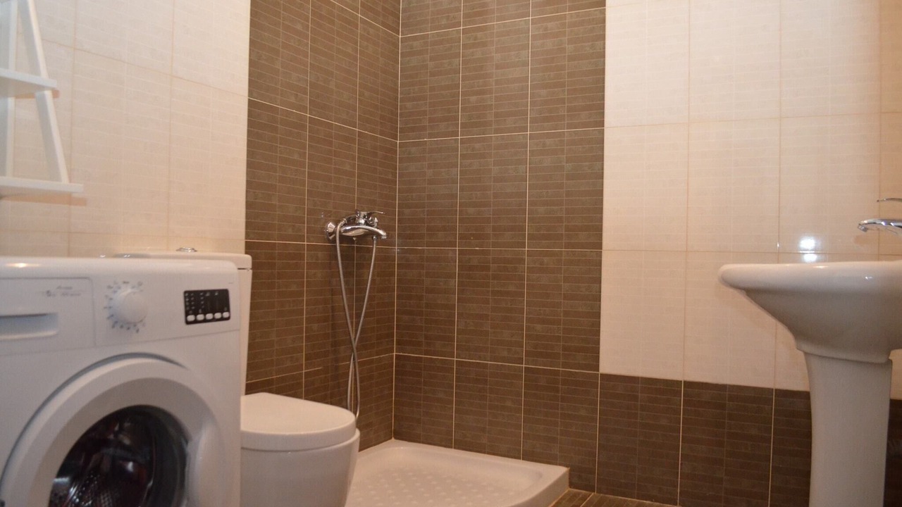 Photo of Bathroom in Qender