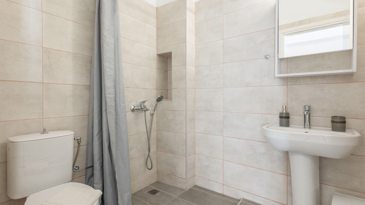 Photo of Bathroom in Mirtos