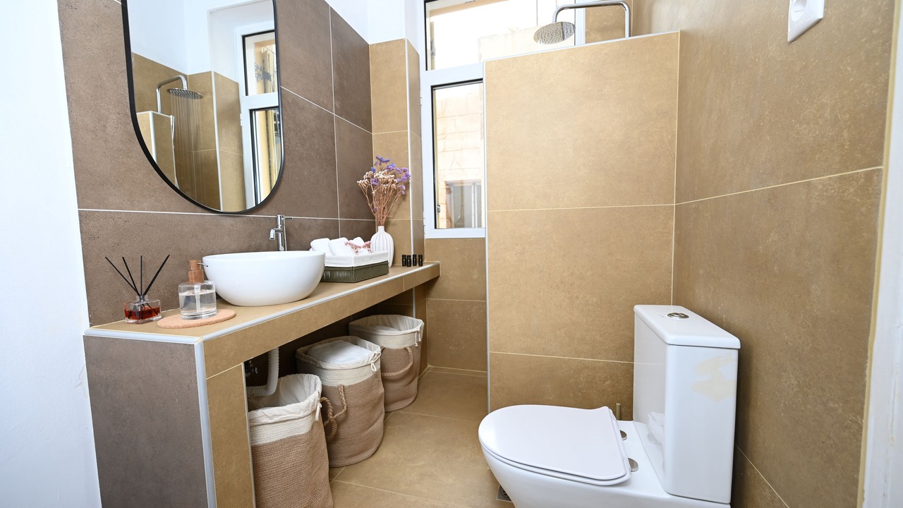 Photo of Bathroom in Ilisia