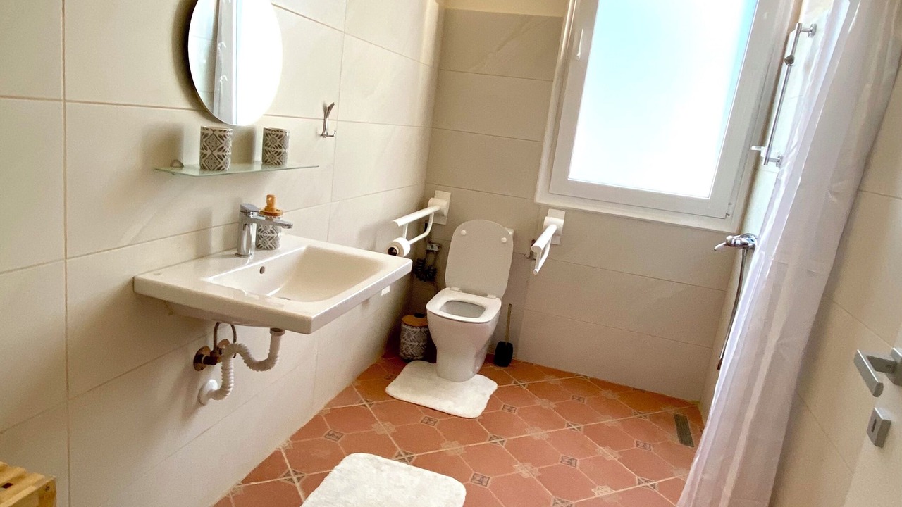 Photo of Bathroom in Kryevidh