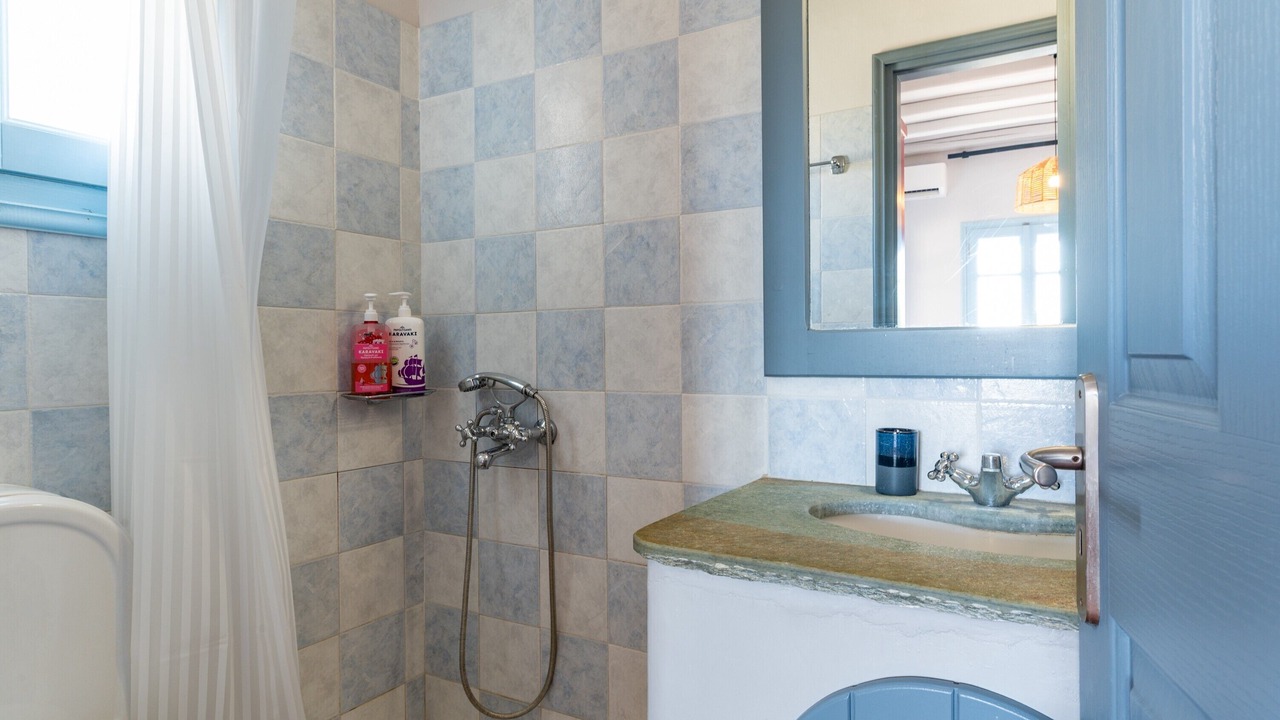 Photo of Bathroom in Tinos
