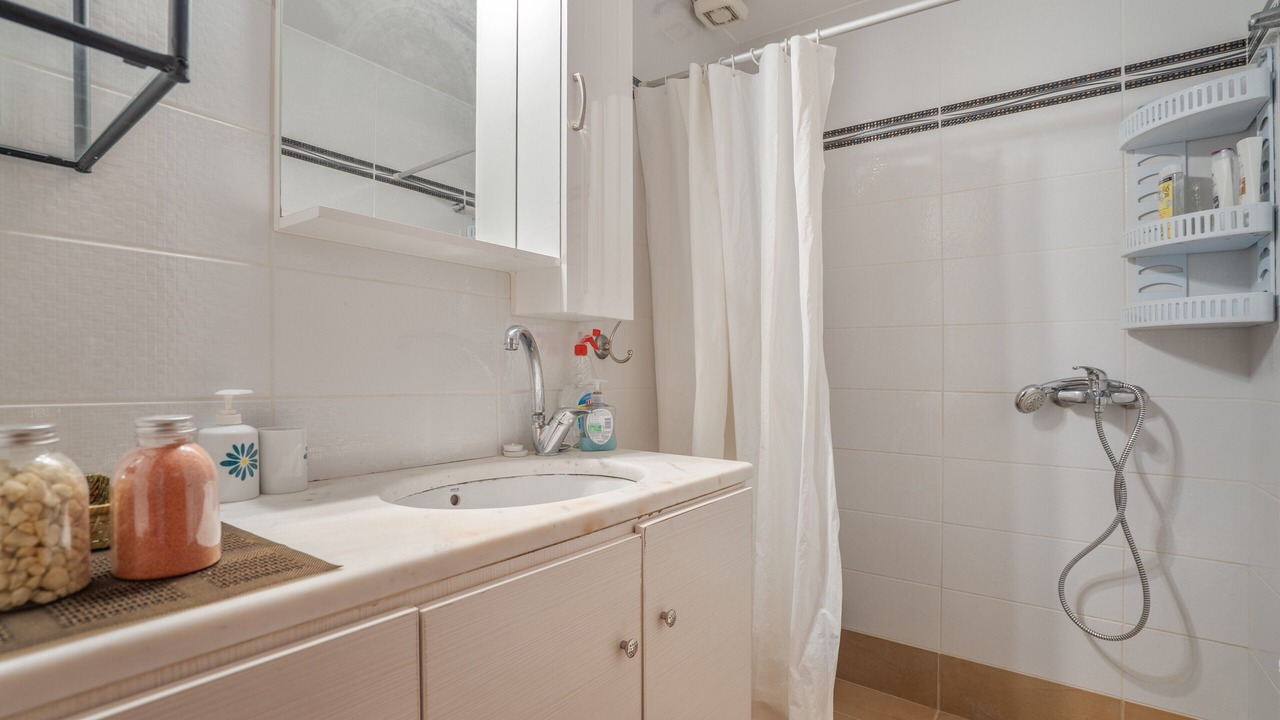 Photo of Bathroom in Mazarakata