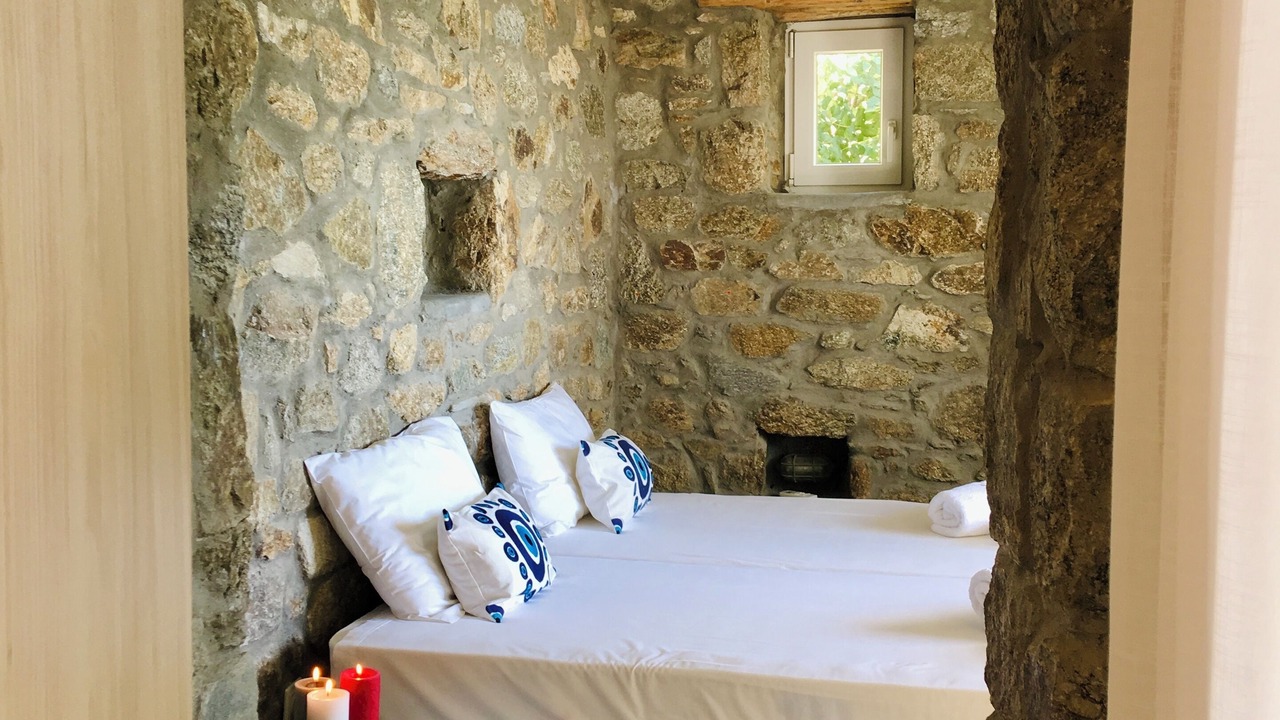 Photo of Bedroom in Tourlos