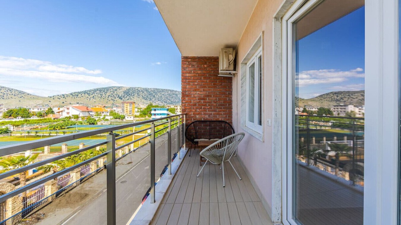 Photo of Patio Balcony in Velipoje