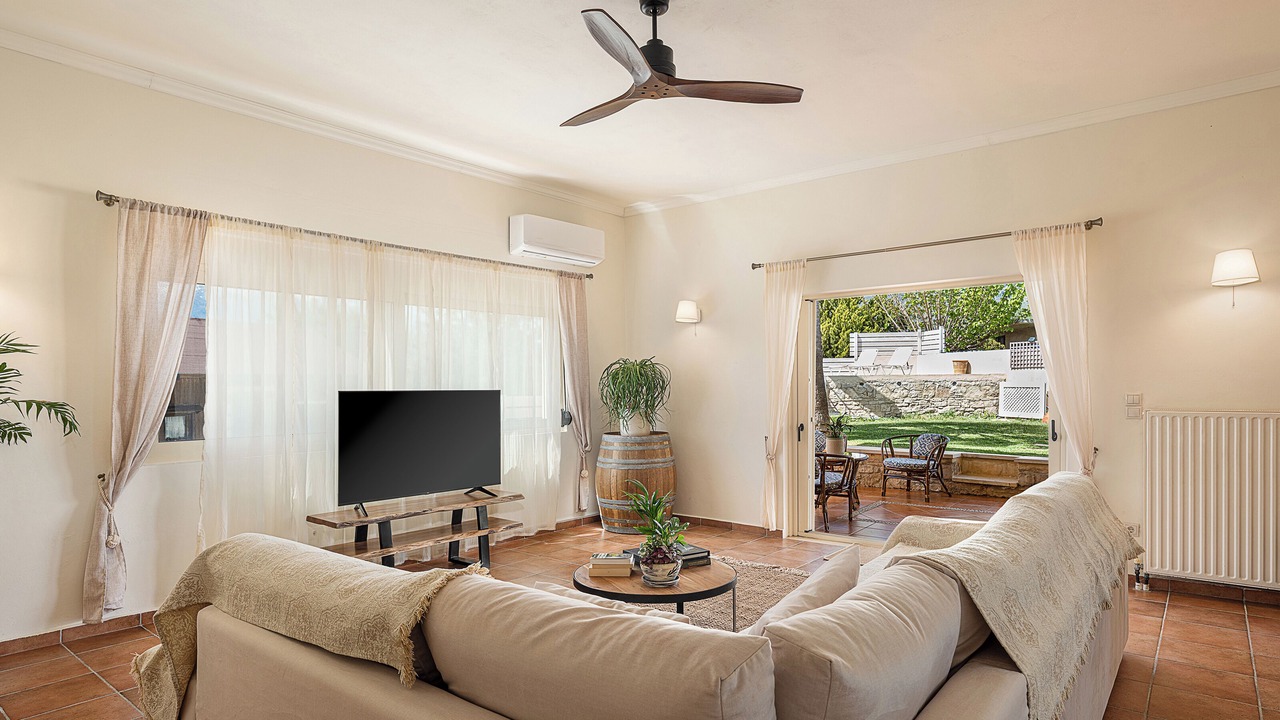Photo of Livingroom in Aptera