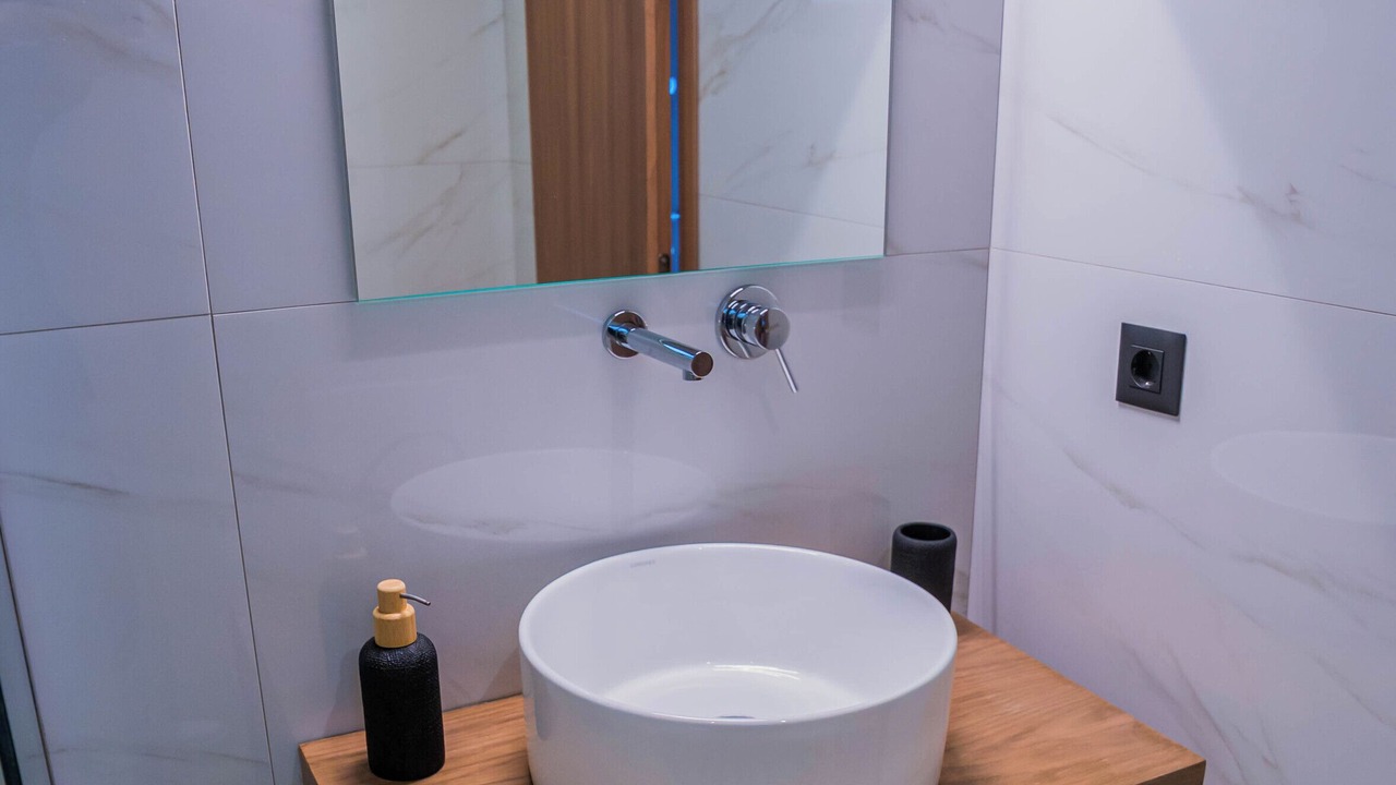 Photo of Bathroom in Mikro Metchi