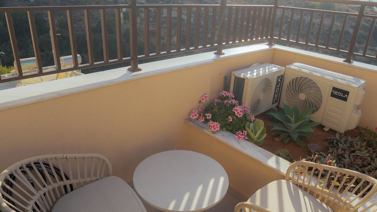 Photo of Patio Balcony in Mikro Metchi