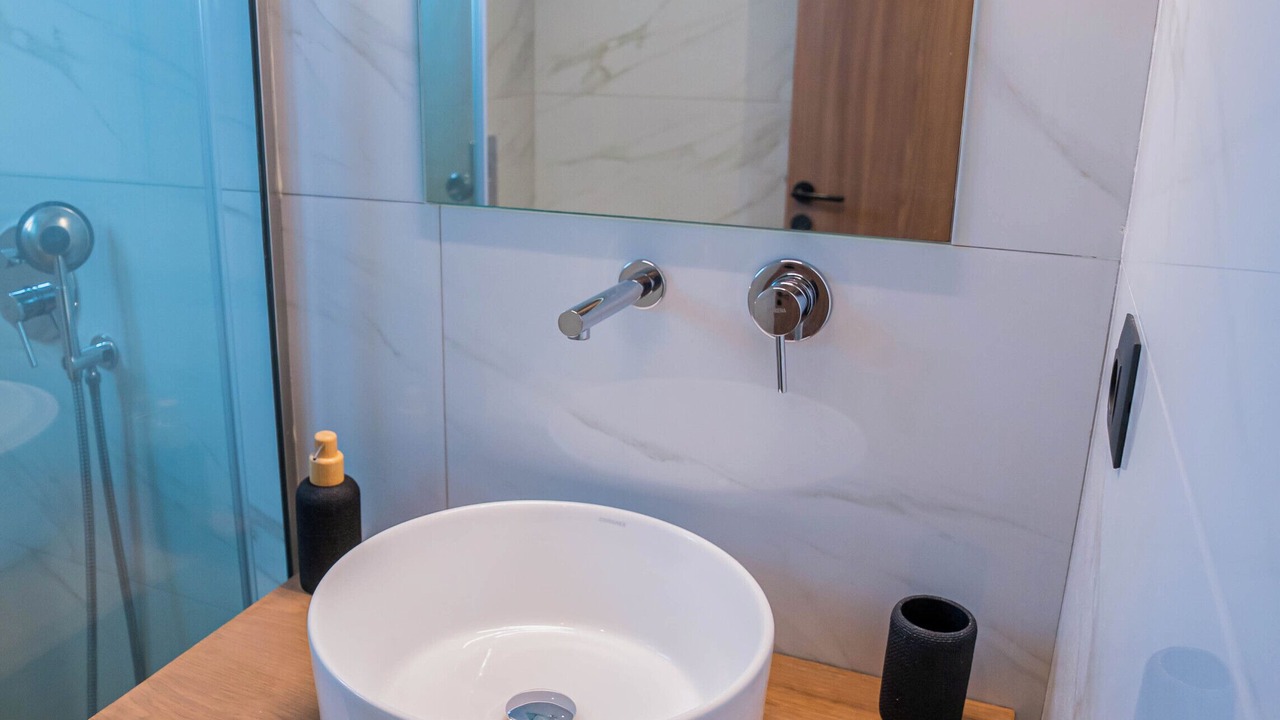 Photo of Bathroom in Mikro Metchi