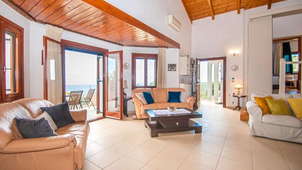 Photo of Livingroom in Elation