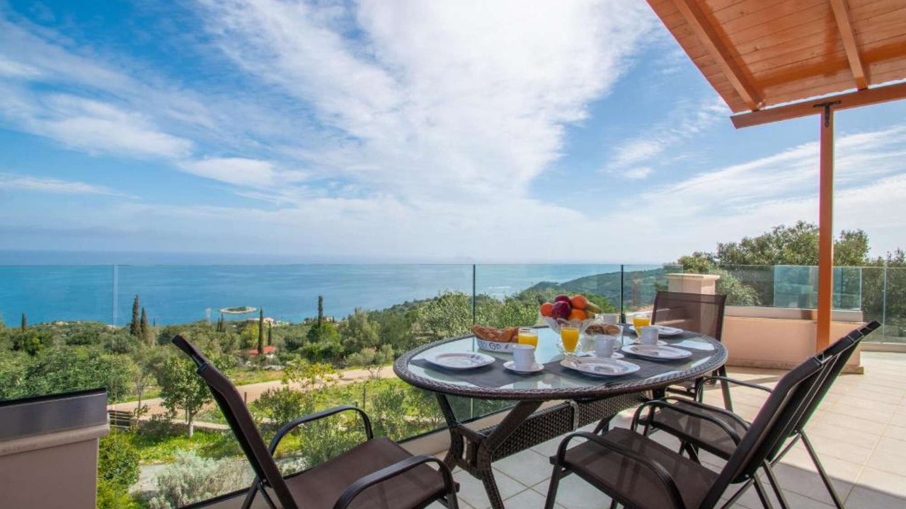 Photo of Patio Balcony in Elation
