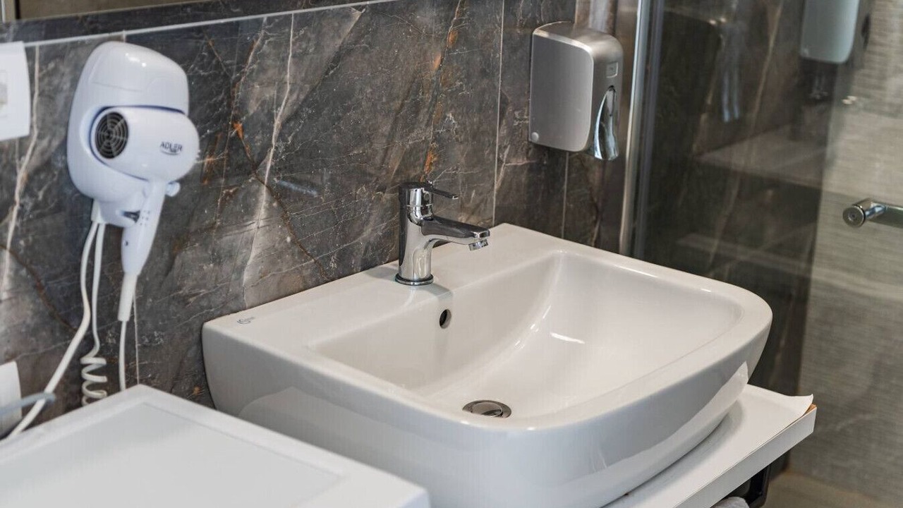 Photo of Bathroom in Qerek